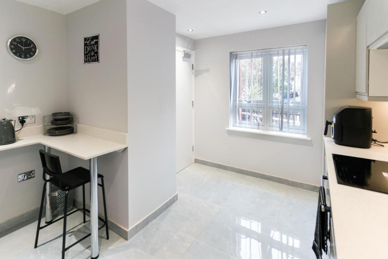 Luxury 5Bd Suite Guest House لندن المظهر الخارجي الصورة
