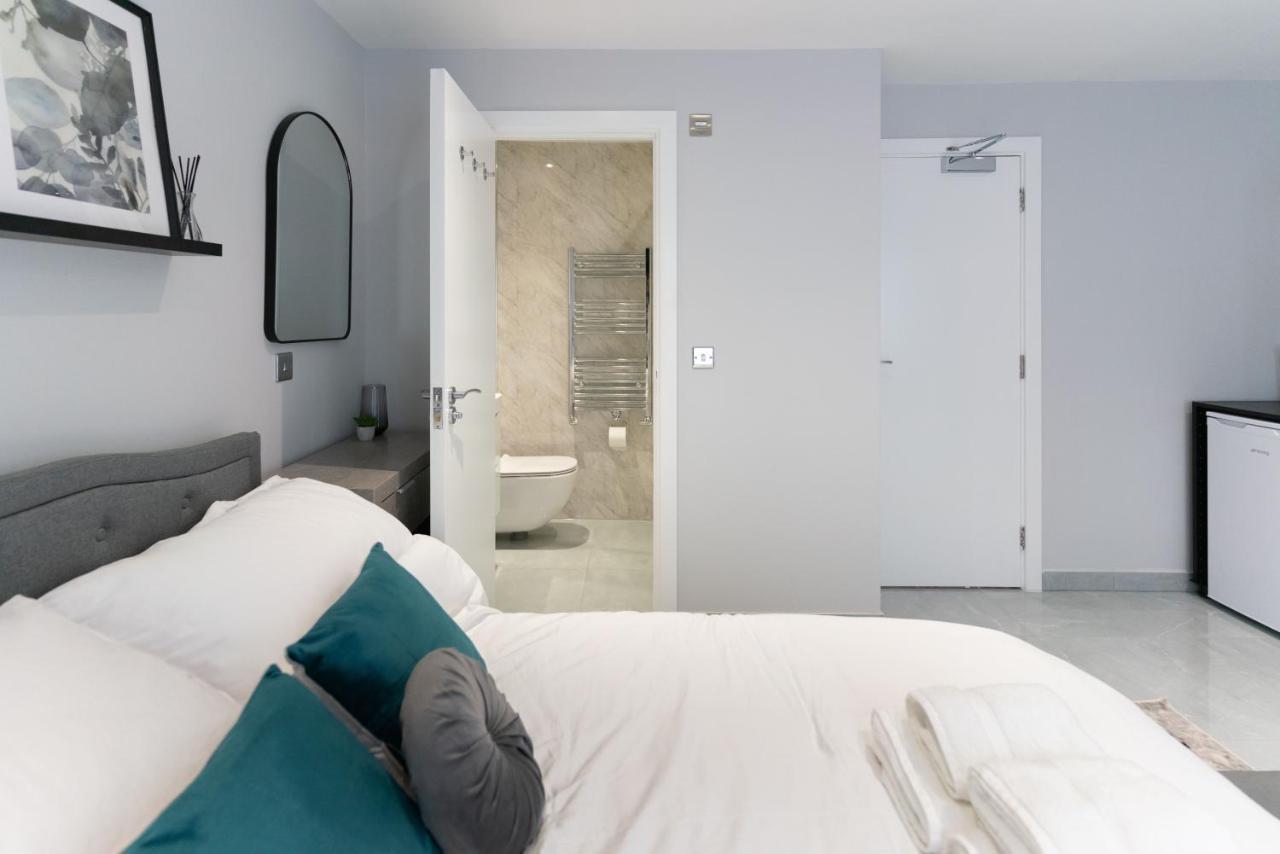 Luxury 5Bd Suite Guest House لندن المظهر الخارجي الصورة