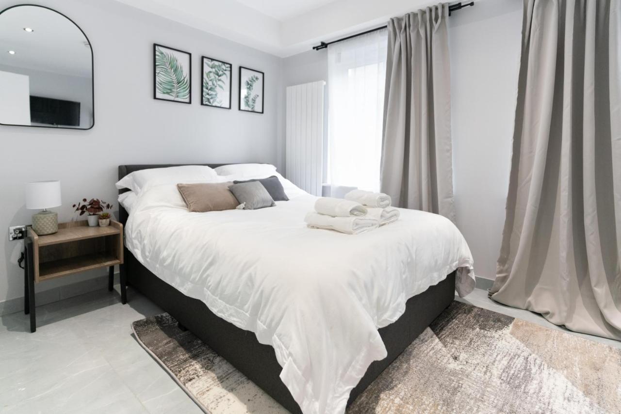 Luxury 5Bd Suite Guest House لندن المظهر الخارجي الصورة